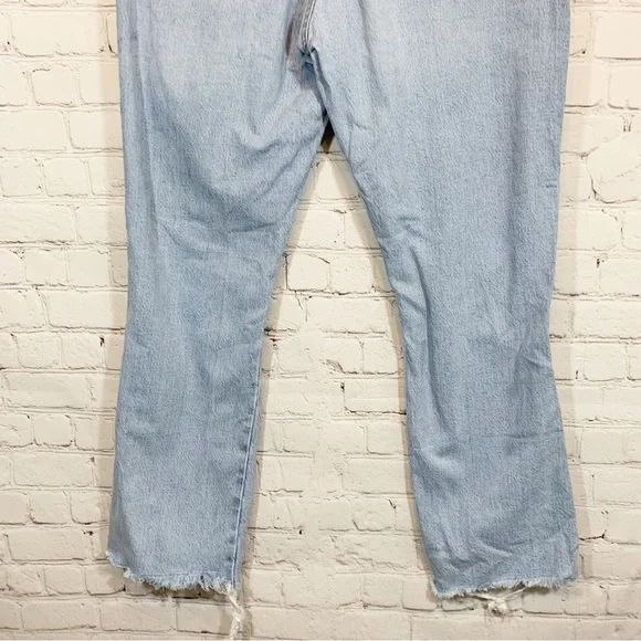 Zara Crop Jeans Hi rise Light Washed destroyed denim - Picture 6 of 7